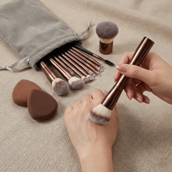Zachte Make-up Kwasten voor de Gevoelige Haut - 20-Delige Set | MAKBRUSH